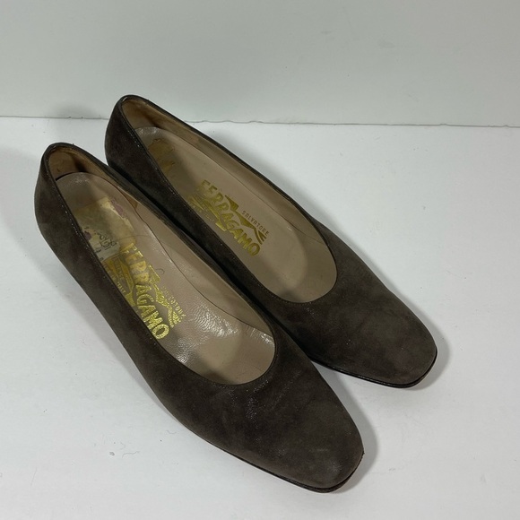 Salvatore Ferragamo Brown Suede Pump Women's Block Heel 6.5 - Picture 11 of 12